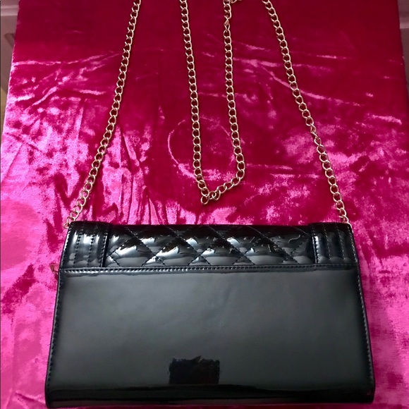 Black patent quilted clutch w gold chain handle - Picture 2 of 4
